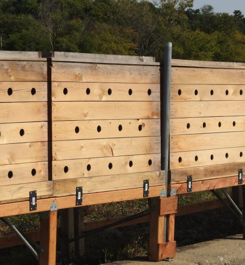 Structure artificielle pour les hirondelles de rivage